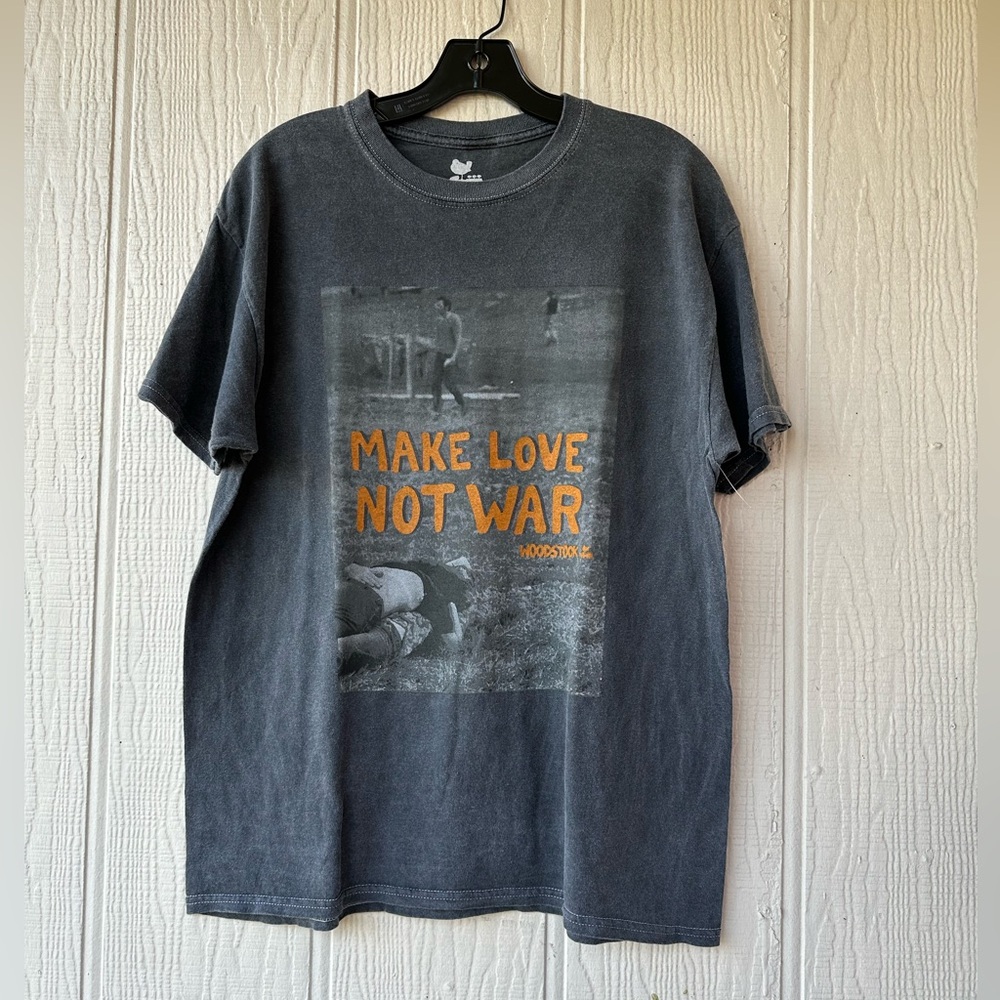 NEW Woodstock Make Love Not War Graphic Tee